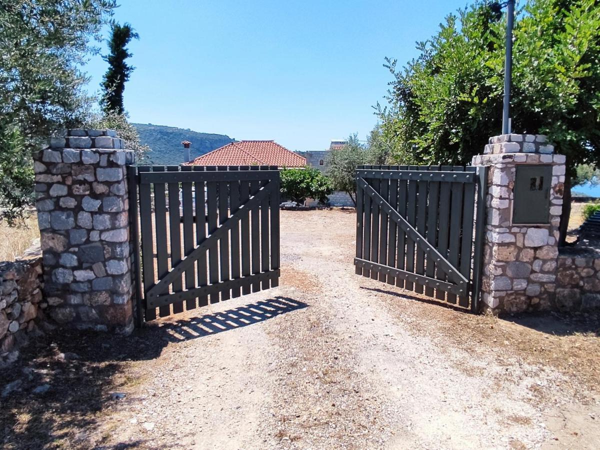 Athina'S Stone House In Kardamyli 빌라 외부 사진