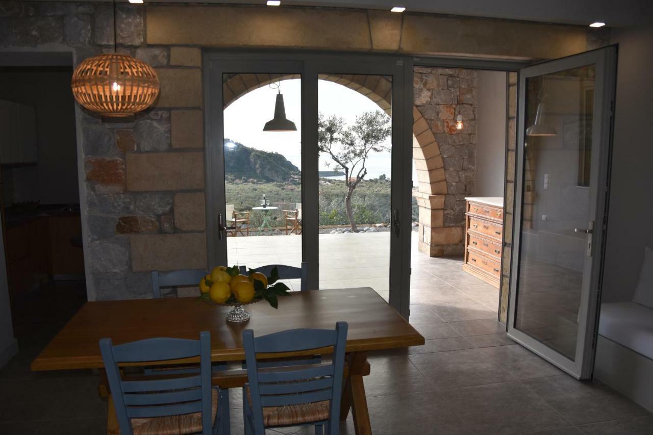 Athina'S Stone House In Kardamyli 빌라 외부 사진